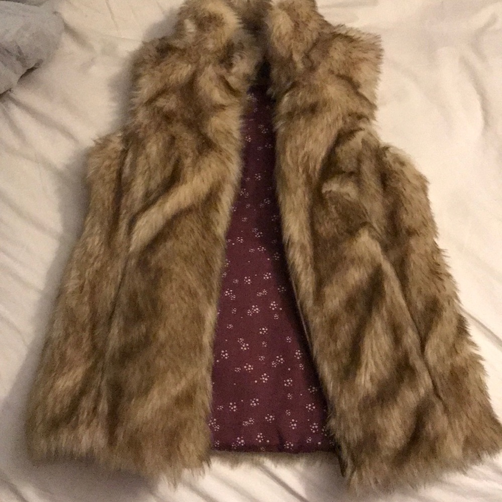 Zara girls faux fur vest EUC
